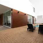 Modern 2br House - Private Pool - Parking San Bartolomé