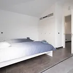 Modern 2br House - Private Pool - Parking San Bartolomé