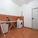 Modern 2br House - Private Pool - Parking Βίλα *