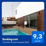 Βίλα Modern 2br House - Private Pool - Parking