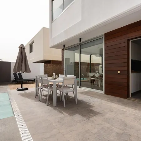 Modern 2br House - Private Pool - Parking Villa San Bartolomé
