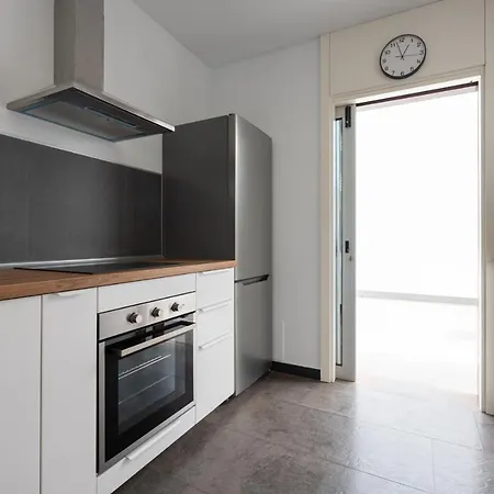 Modern 2br House - Private Pool - Parking San Bartolomé
