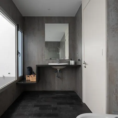 Villa Modern 2br House - Private Pool - Parking